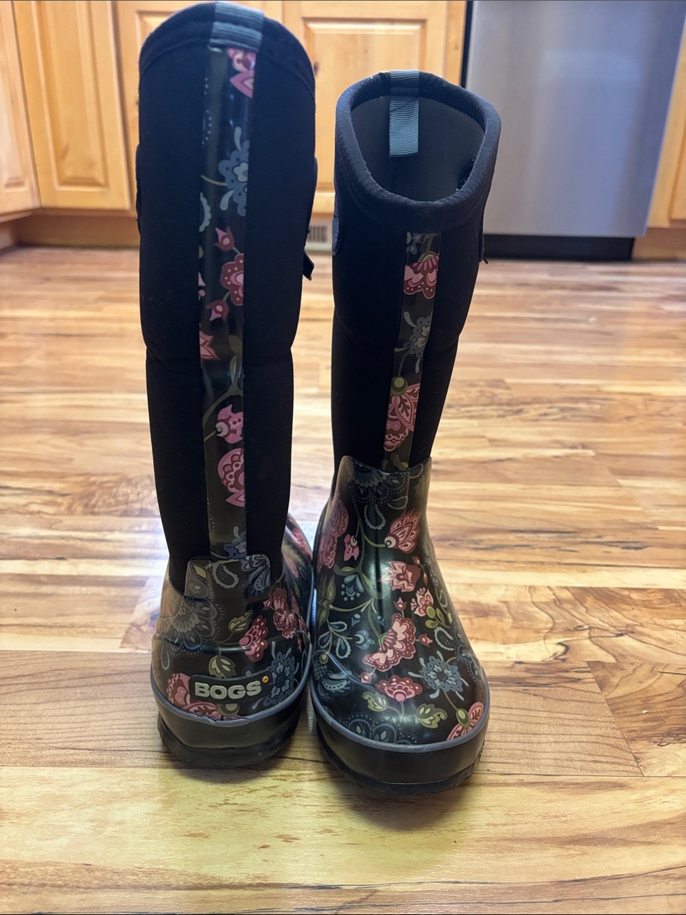 BOGS Classic Tall Floral Waterproof Insulated Boots Women’s Size 7